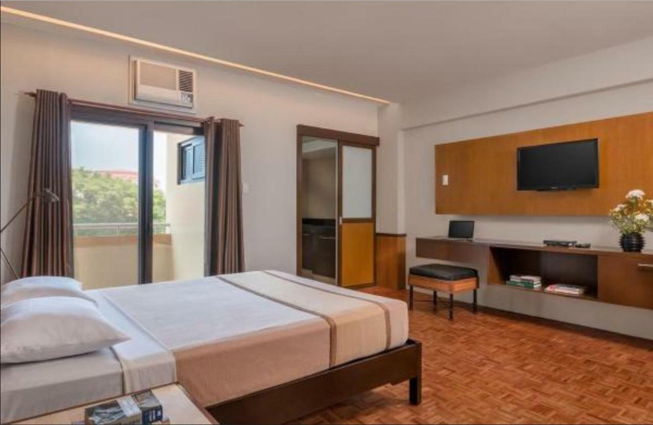 מנילה Tropicana Suites מראה חיצוני תמונה